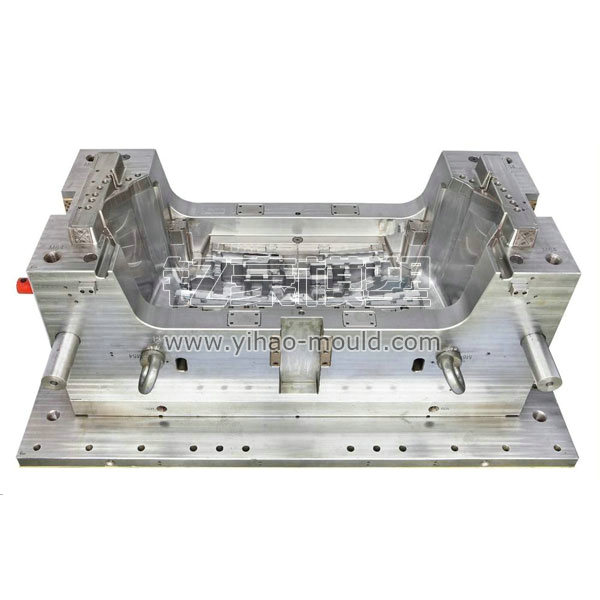 Auto Bumper Mould