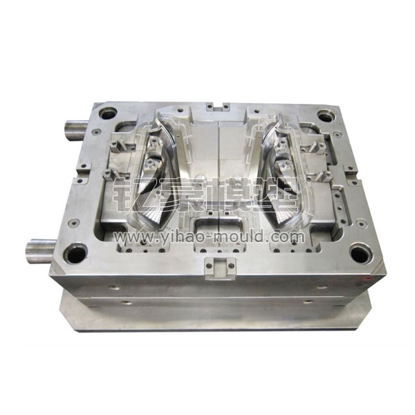 Auto Lamp Mould